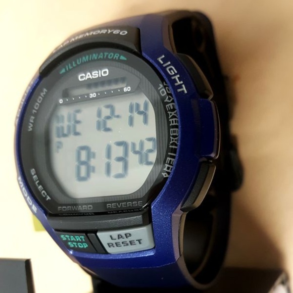 Casio Lap Timer Sports Watch - Picture 6 of 8